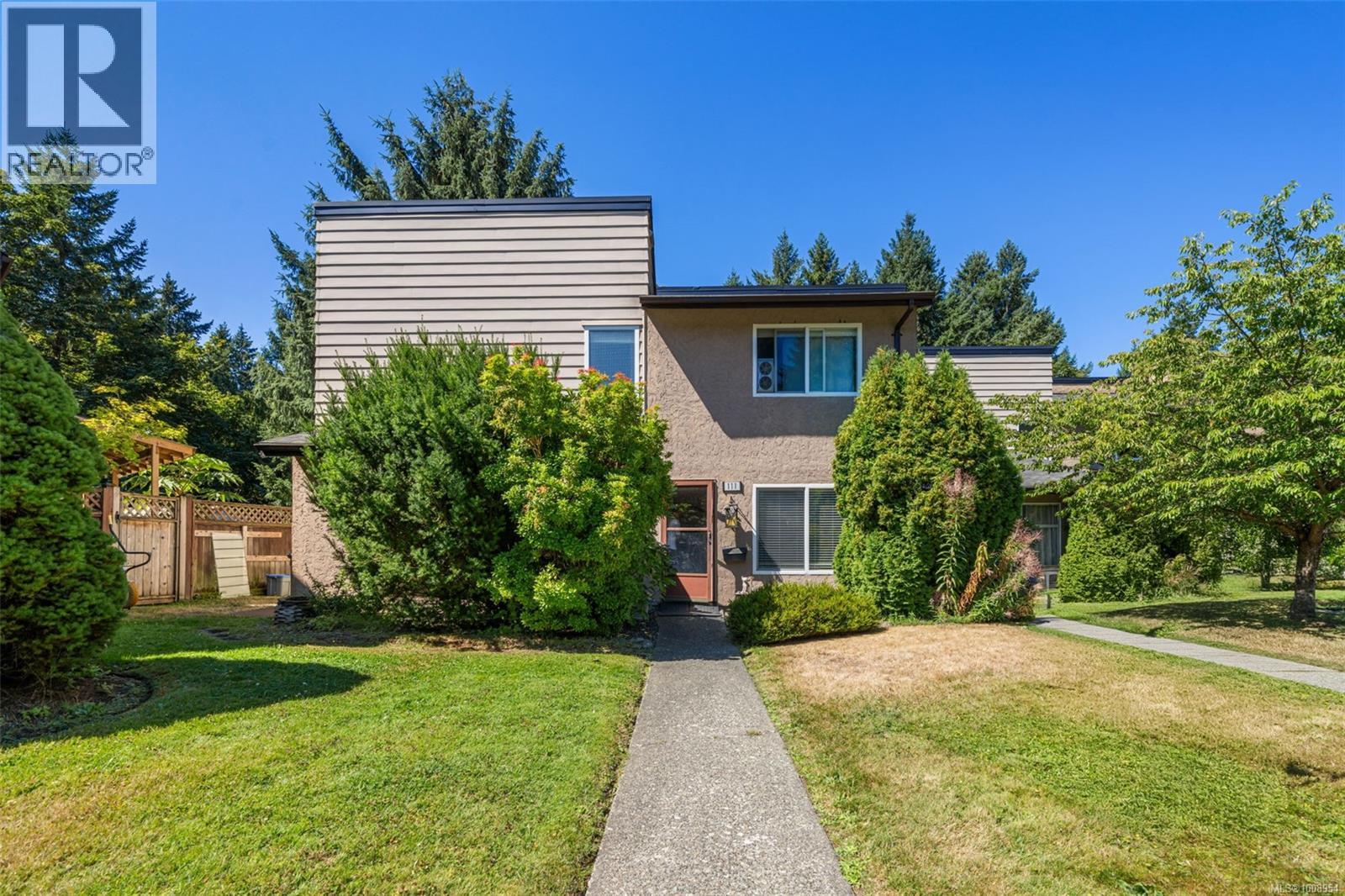2860 Sooke Lake Rd Unit 111 Rd, Langford, BC V9B 4R3
