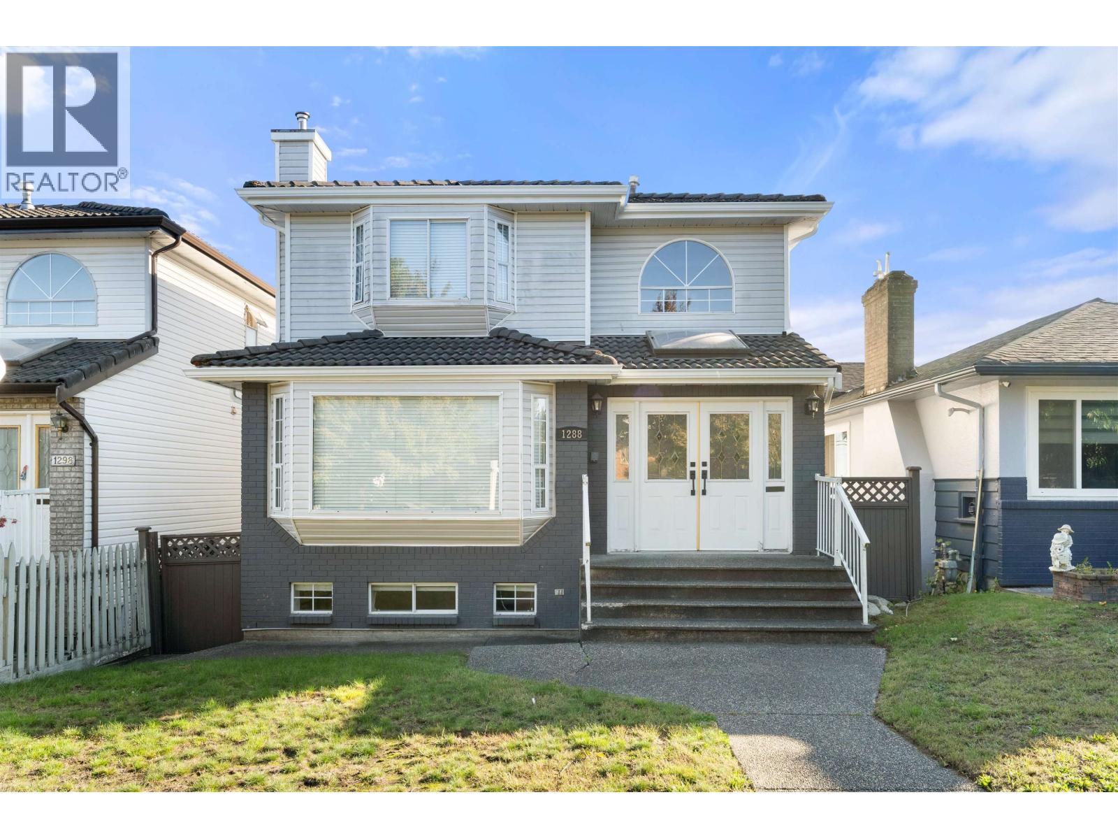 1288 E 59th Ave, Vancouver, BC V5X 1Y9