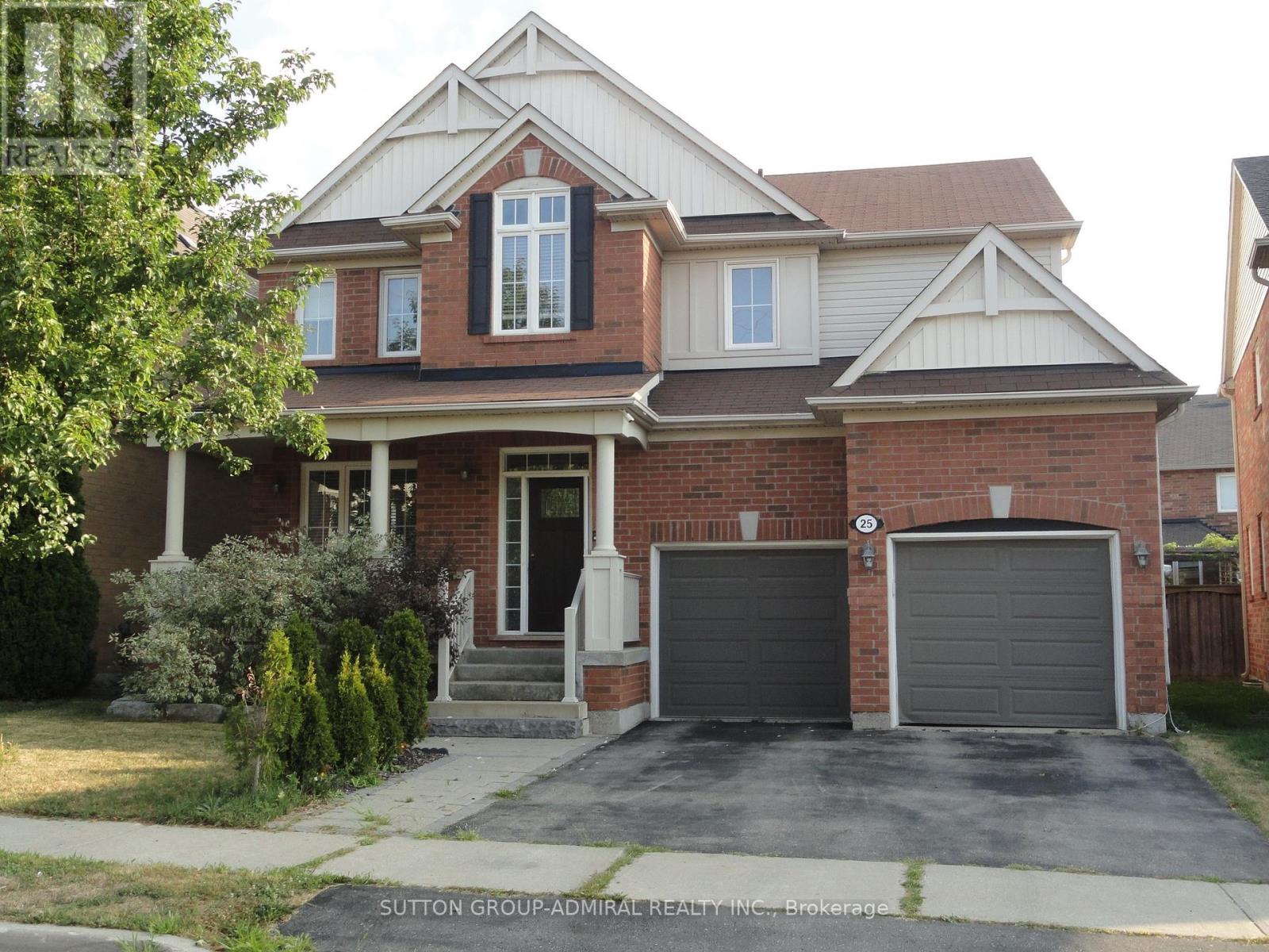 25 Cliff Gunn Rd, Newmarket, ON L3X 3J8