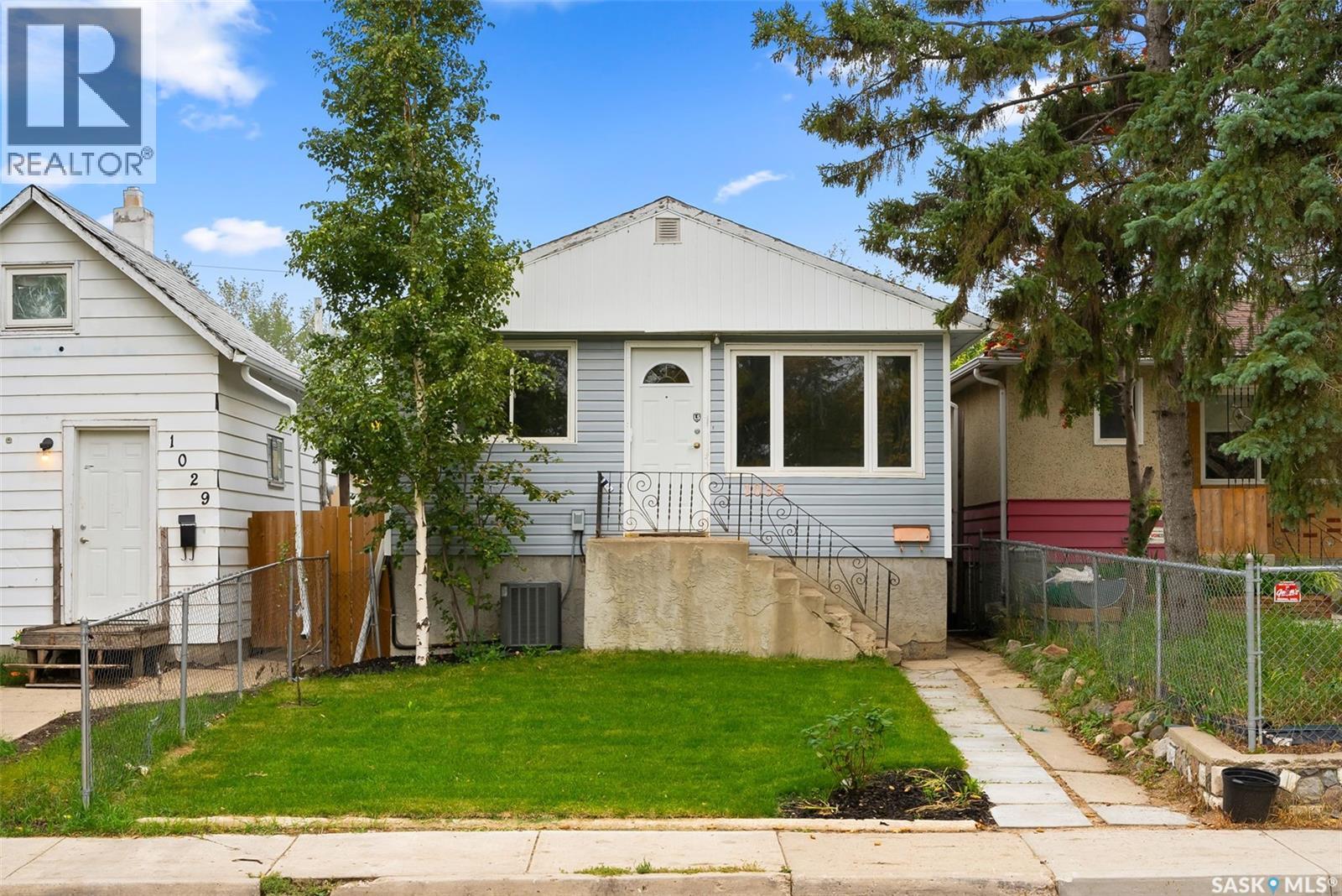 1035 Robinson St, Regina, SK S4T 2M8