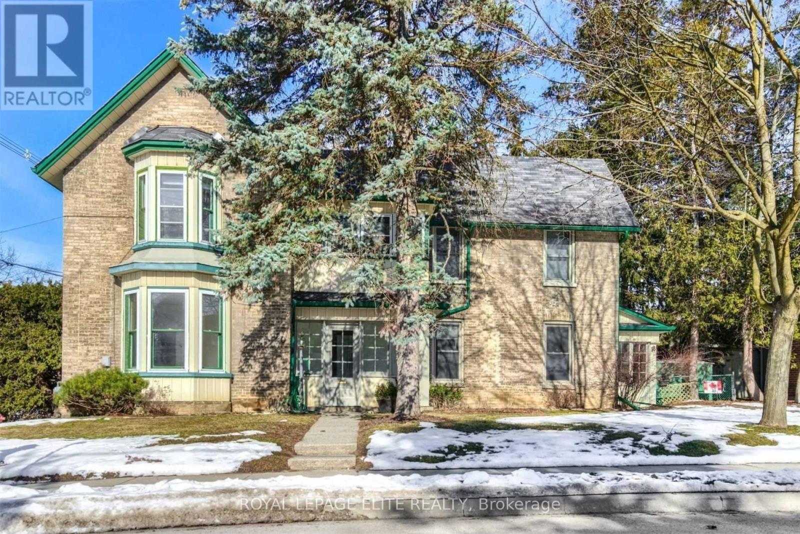 18-20 Reuben St, Aurora, ON L4G 2M2