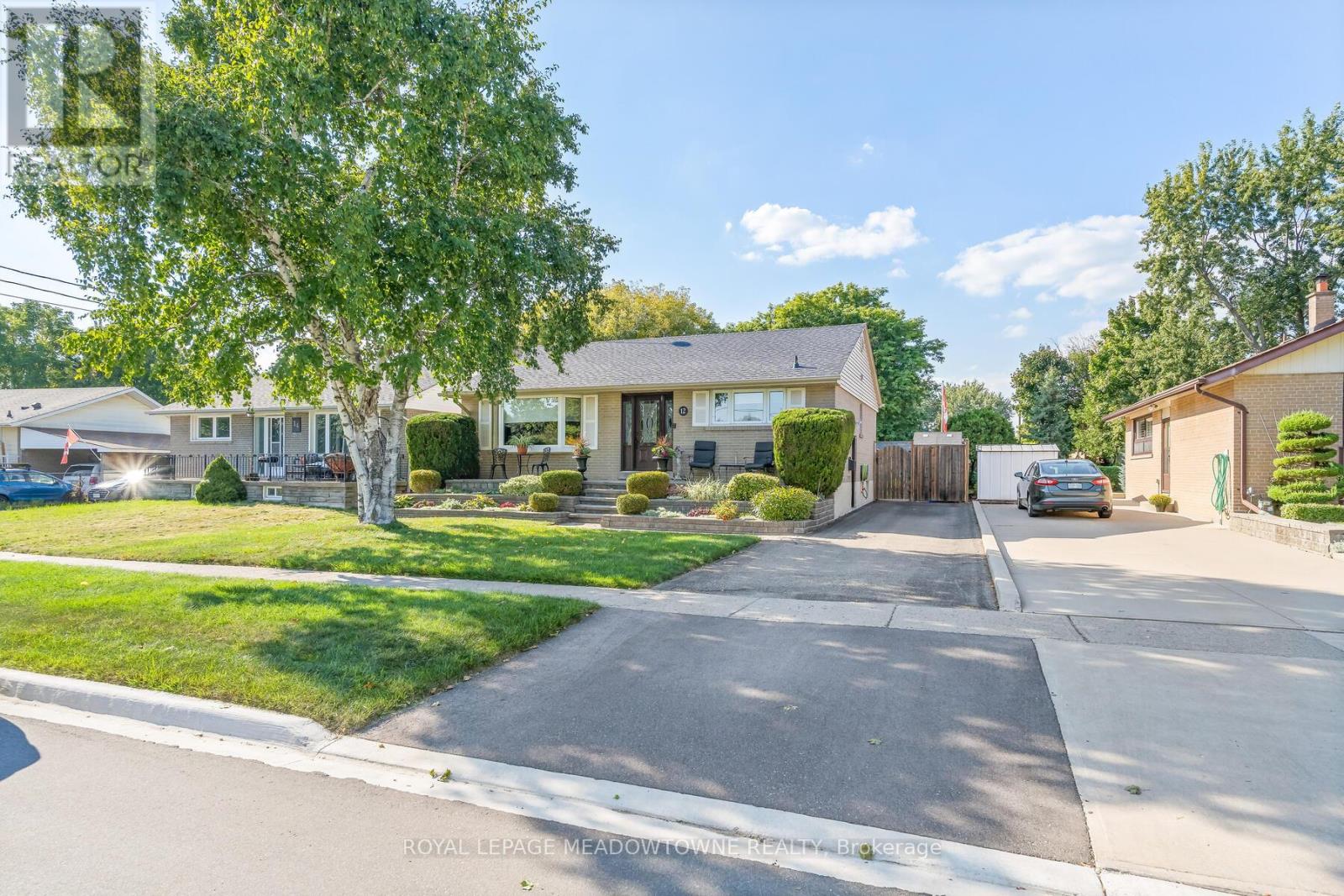 12 Sargent Rd, Halton Hills, ON L7G 1K7