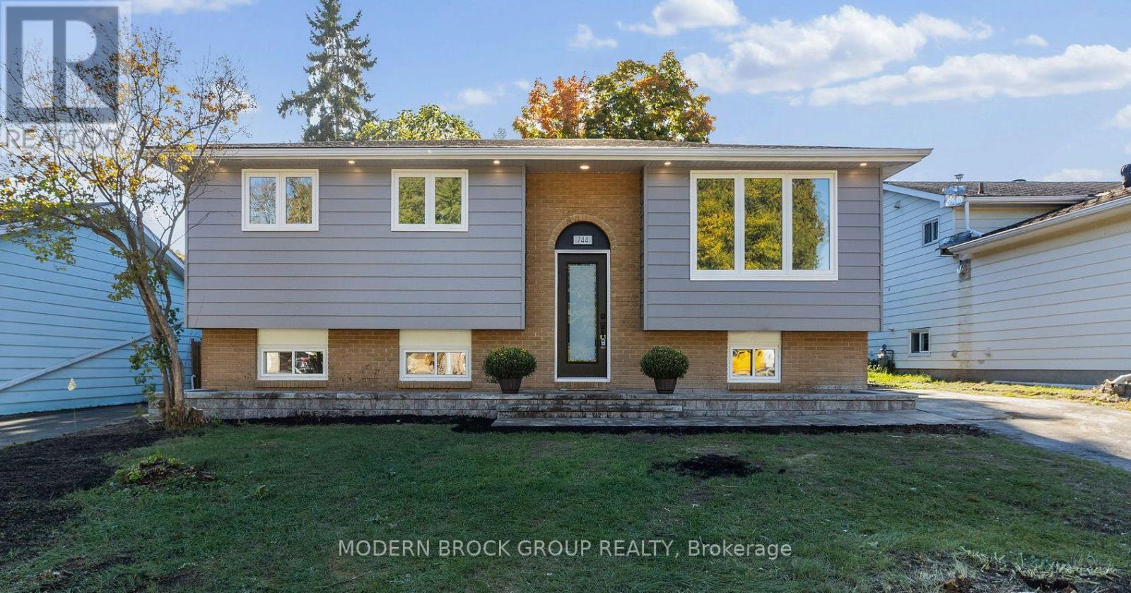 744 Comstock Cres, Brockville, ON K6V 6E1