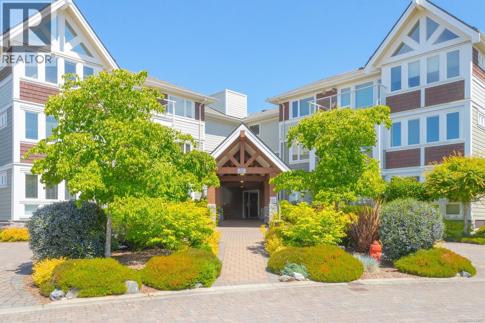 535 Heatherdale Lane Unit 302, Saanich, BC V8Z 0A4