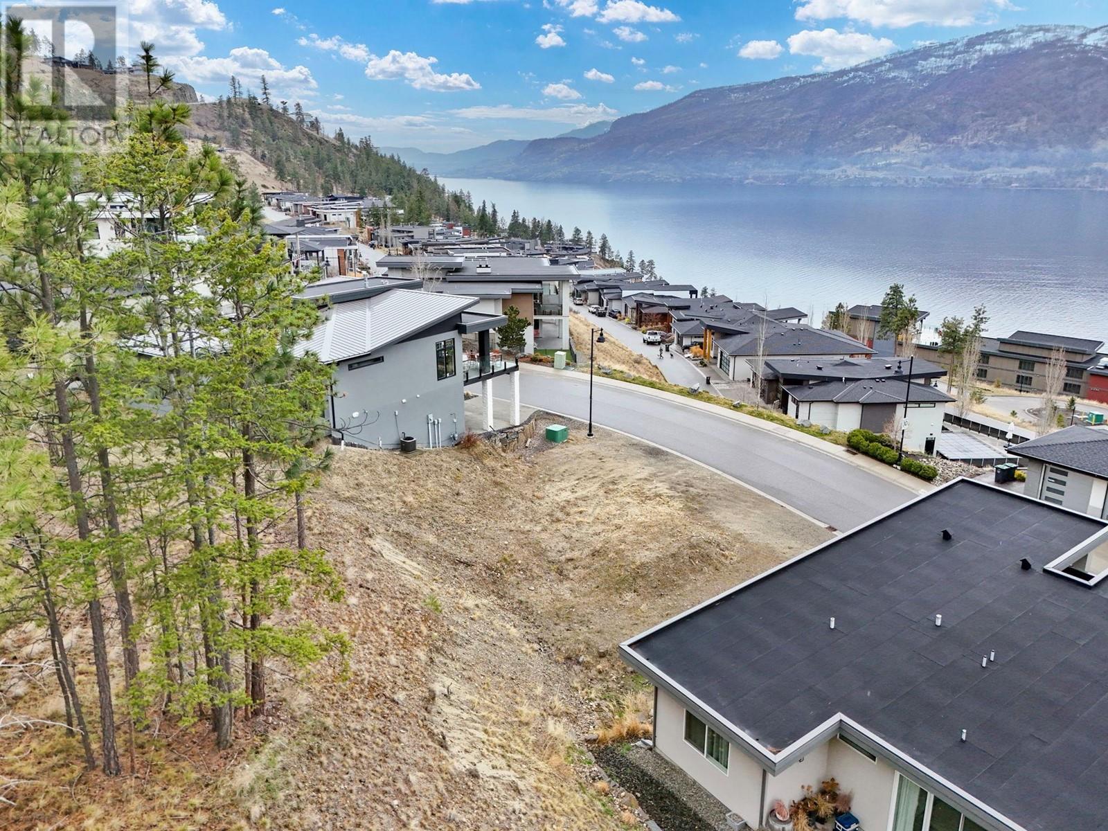 3475 Shayler Rd, Kelowna, BC V1V 3G1