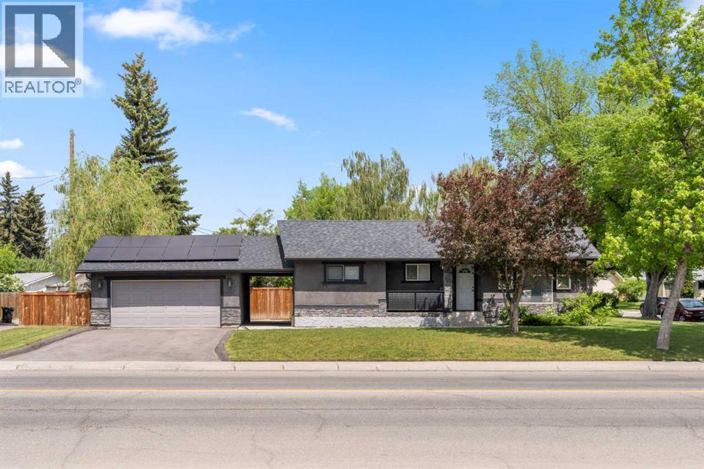 2531 Southwood Dr SE, Calgary, AB T2B 1S6