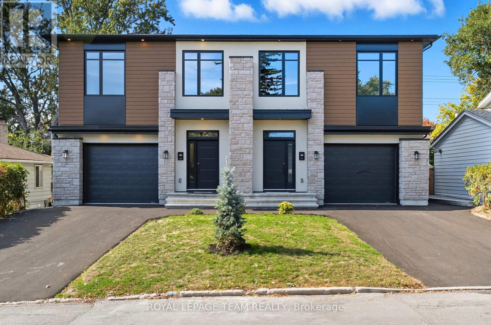 984 Watson St, Ottawa, ON K2B 6C2