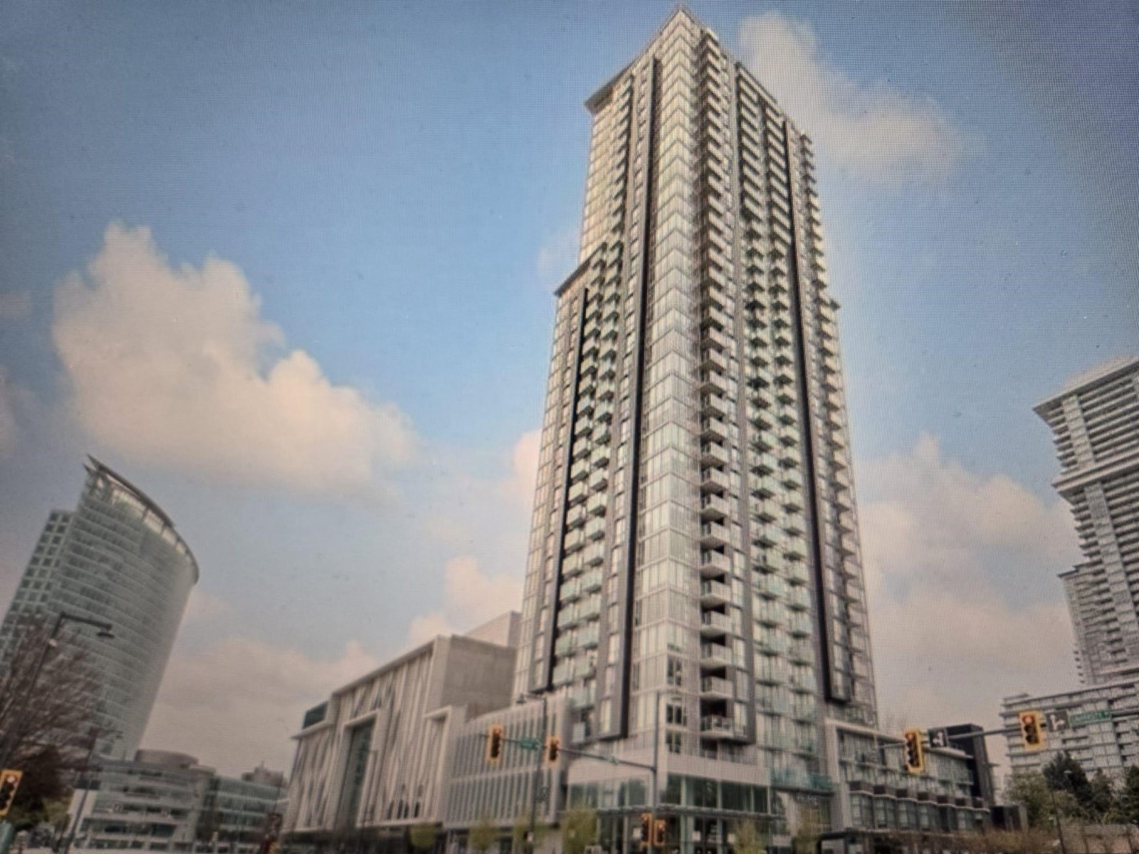 13438 Central Avenue Unit 1208, Surrey, BC V3T 0N2