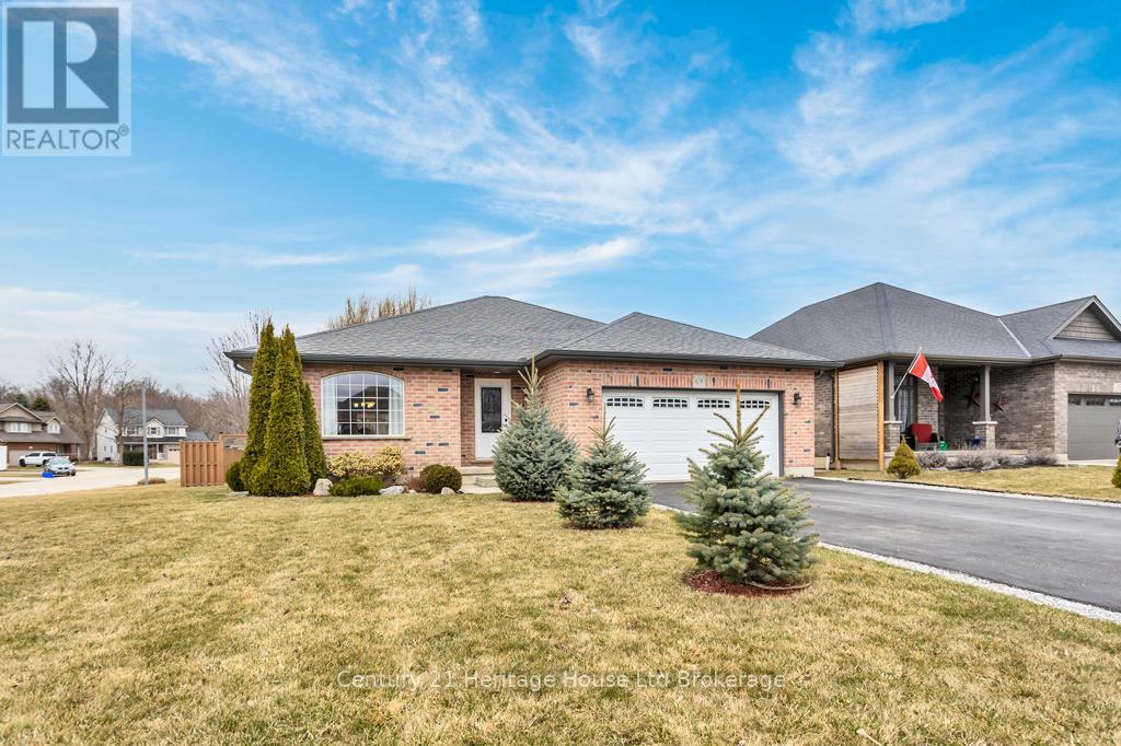 69 William St, Tillsonburg, ON N4G 5R8