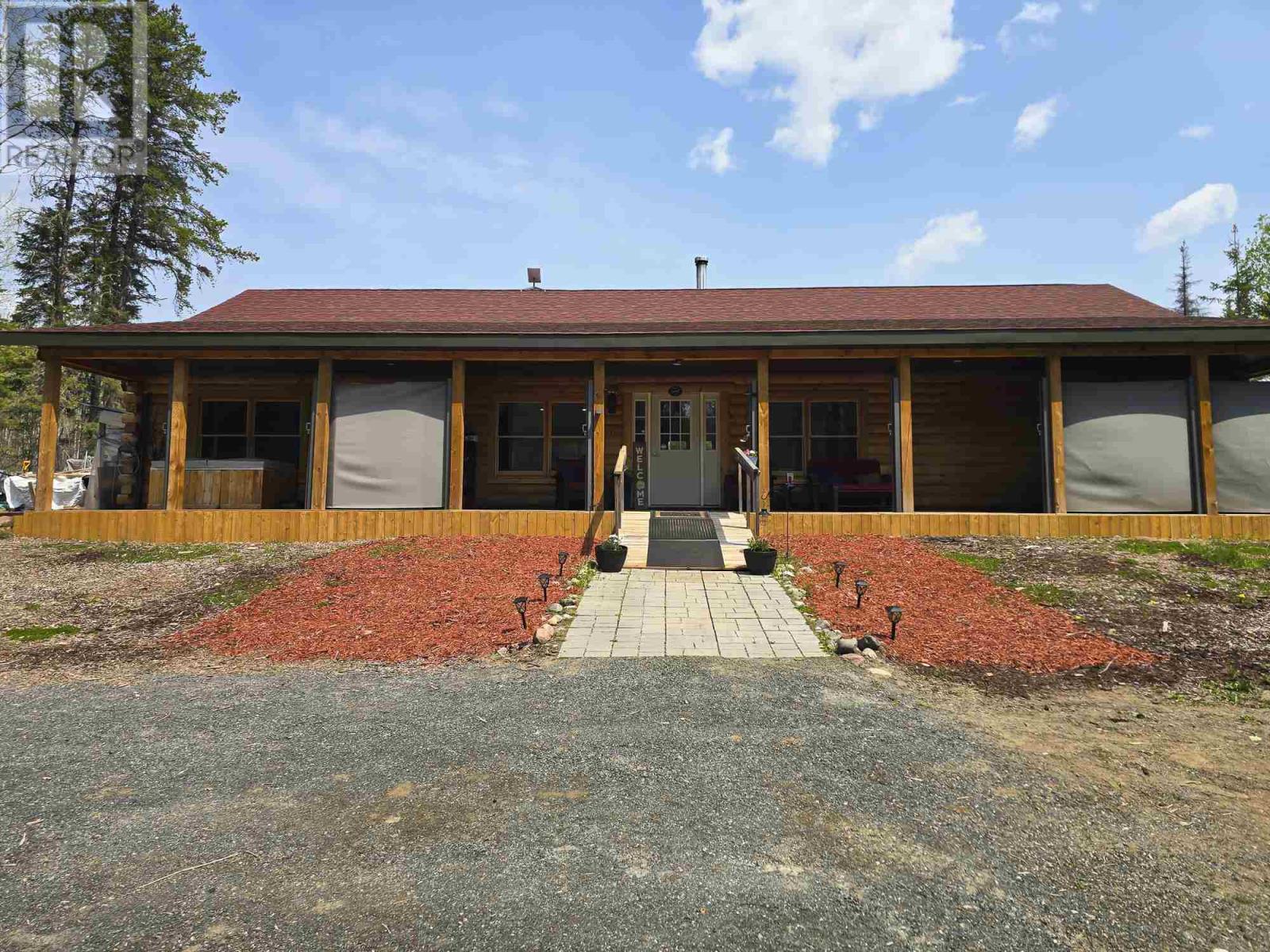 372 Ware Rd N, Kaministiqua, ON P0T 1X0