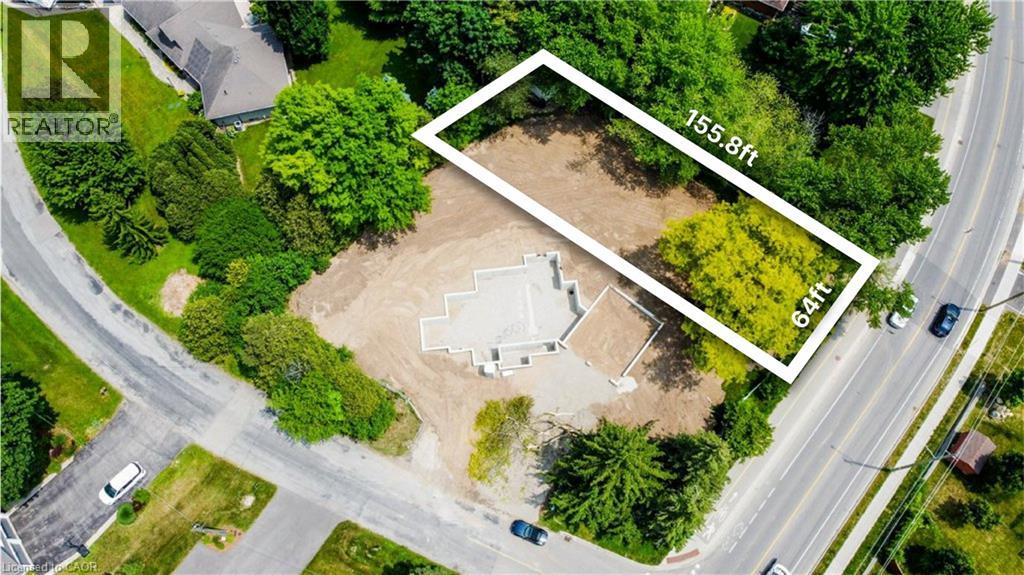 416 Woolwich St, Waterloo, ON N2K 2L3