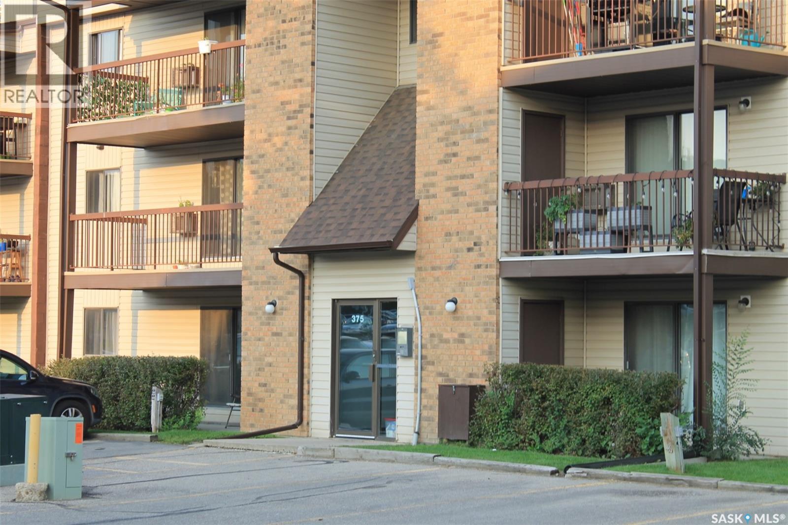 375 Kingsmere Boulevard #b4, Saskatoon, SK S7J 4J6