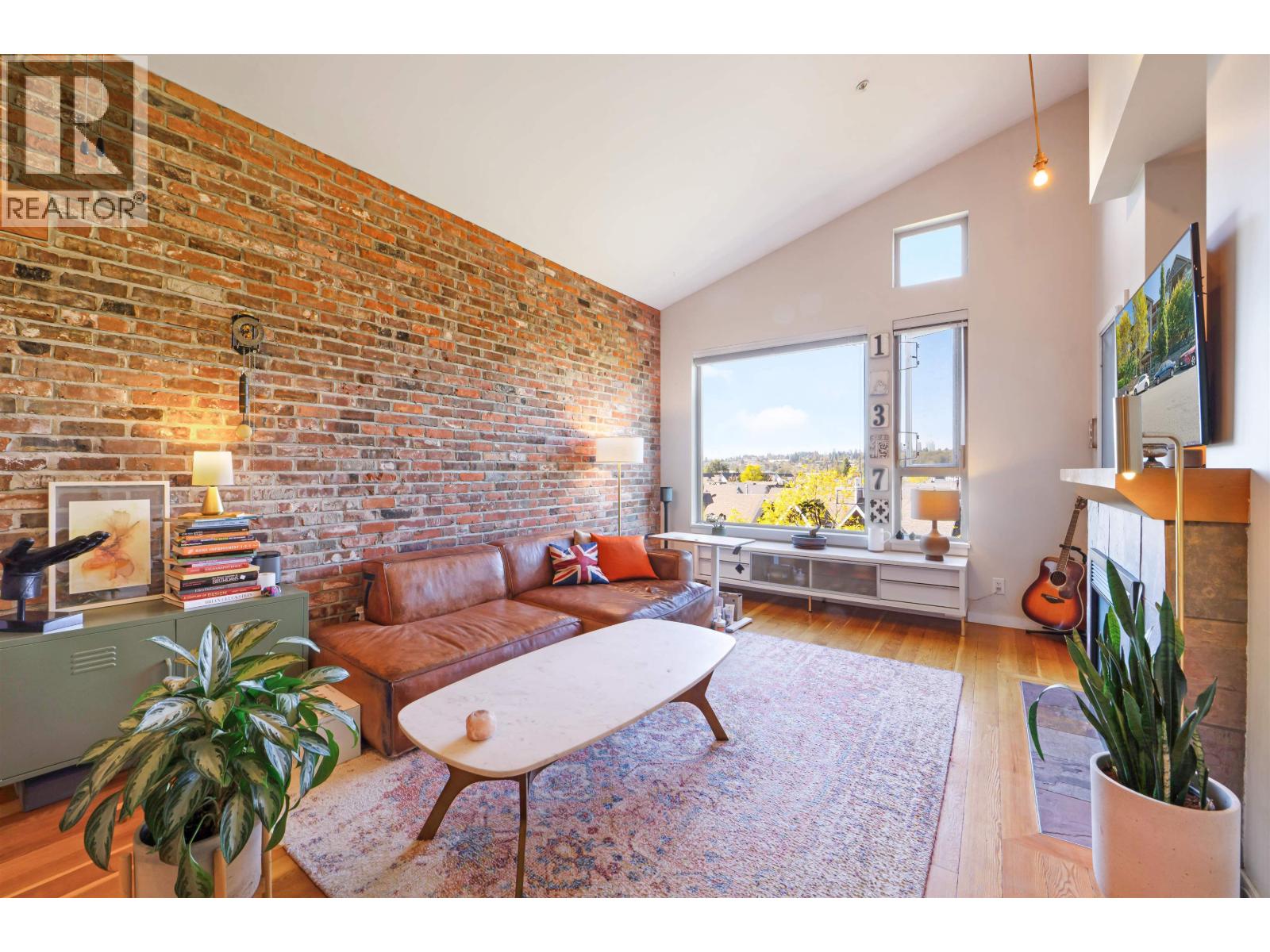 250 Salter Street Unit 402, New Westminster, BC V3M 0B7