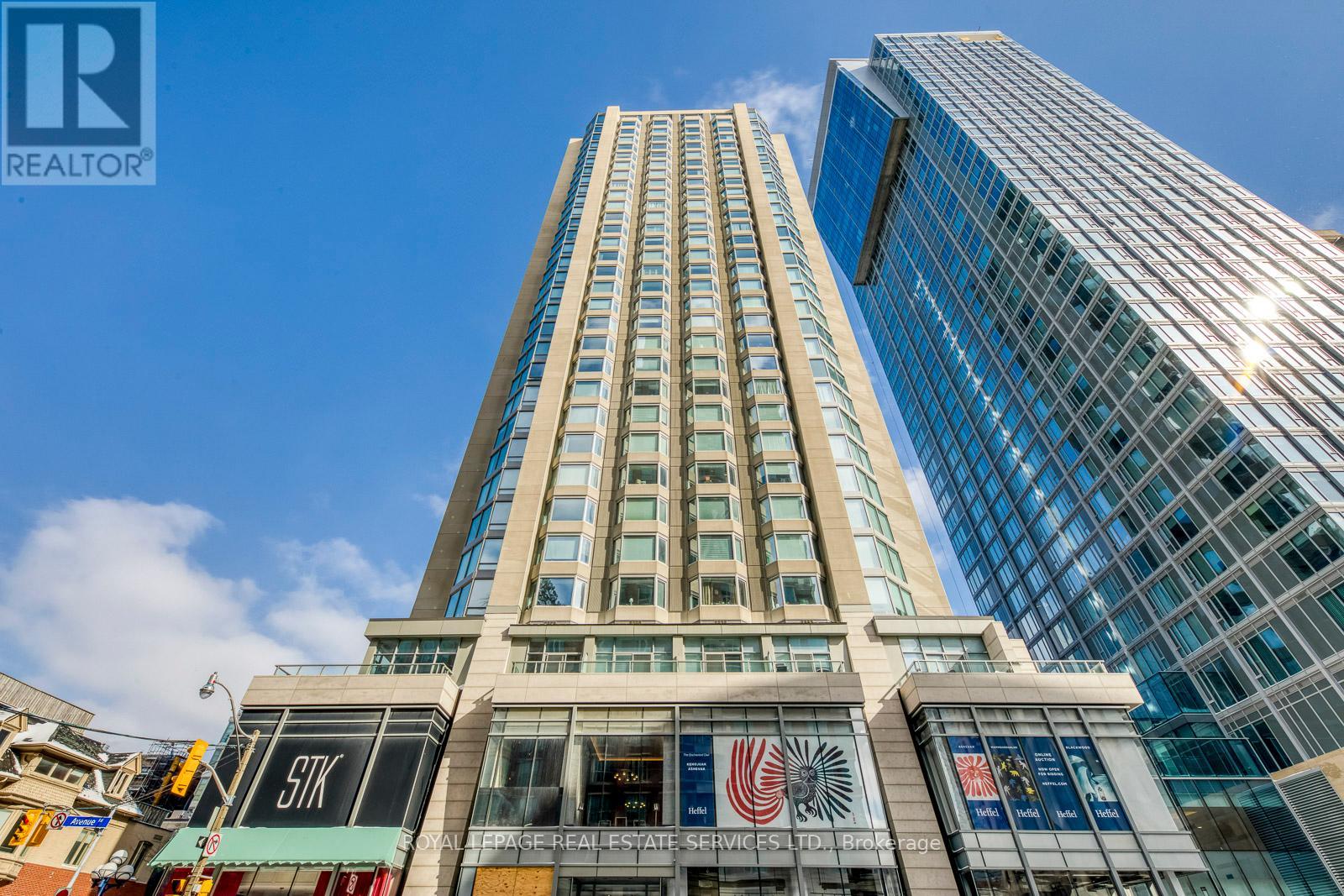 2213 155 Yorkville Ave, Toronto, ON M5R 0B4
