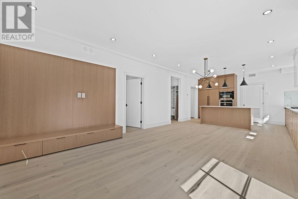 6851 Cypress St, Vancouver, BC V6P 5L9