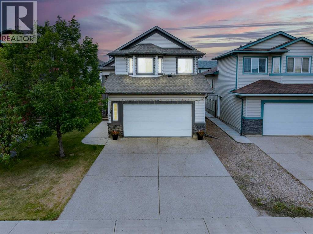 176 Maple Leaf Ln, Fort Mcmurray, AB T9K 0G7