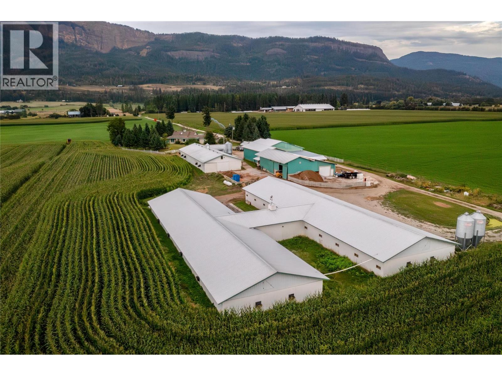 40 Mathews Rd, Enderby, BC V0E 1V4
