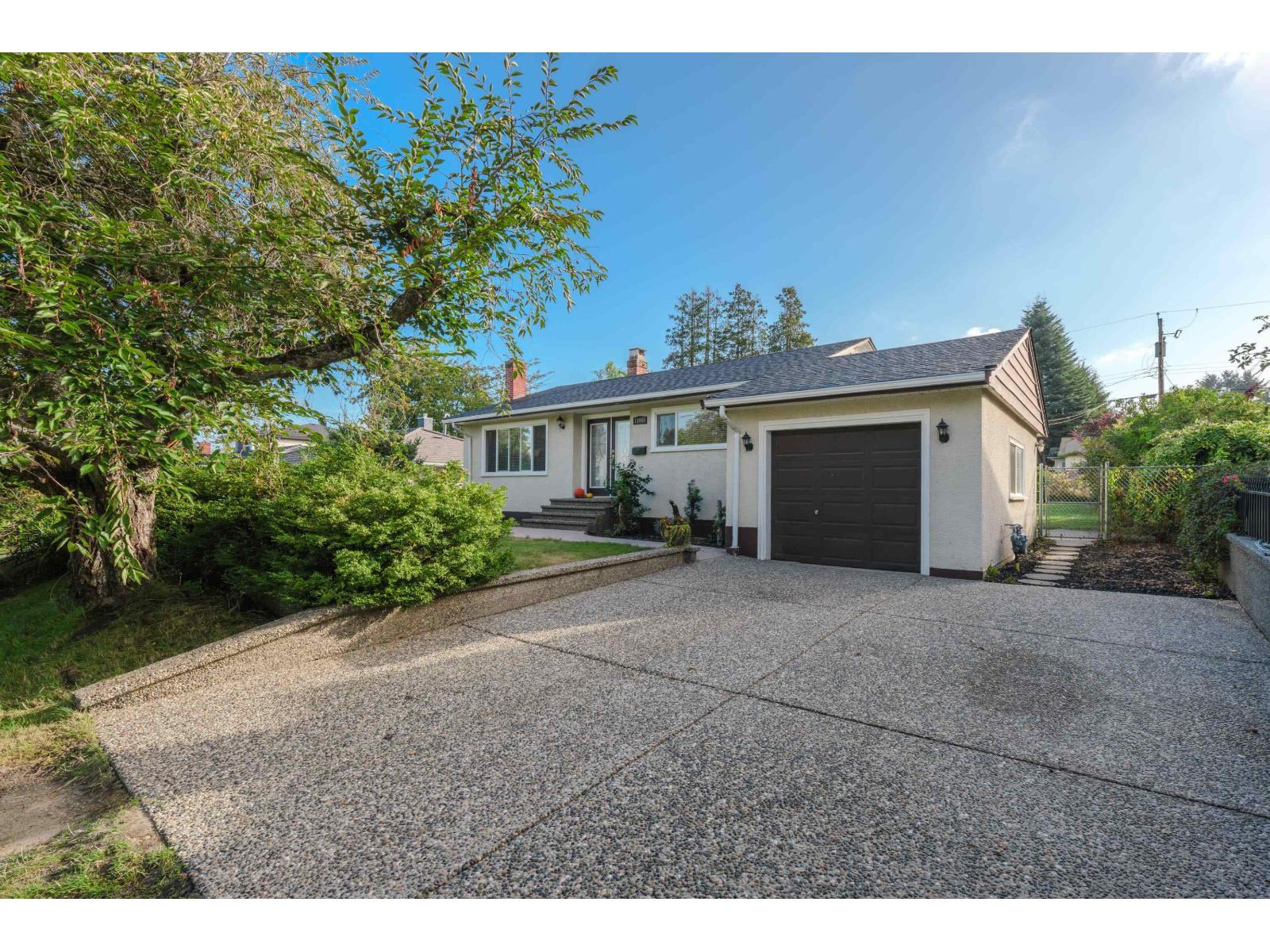 135 Street Unit 11056 #a, Surrey, BC V3R 3A4