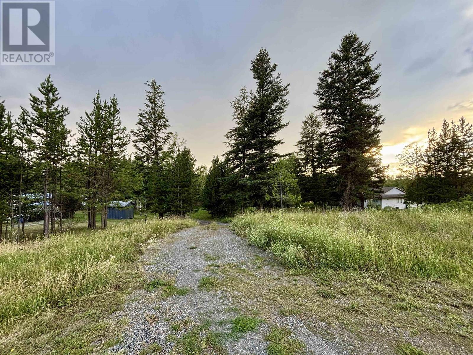 4710 Chilcotin Cres, 108 Mile Ranch, BC V0K 2Z0