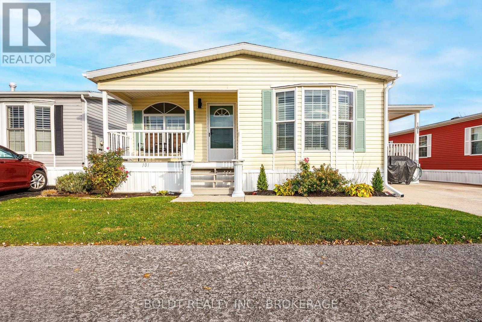 101 3033 Townline Rd, Fort Erie, ON L0S 1S1