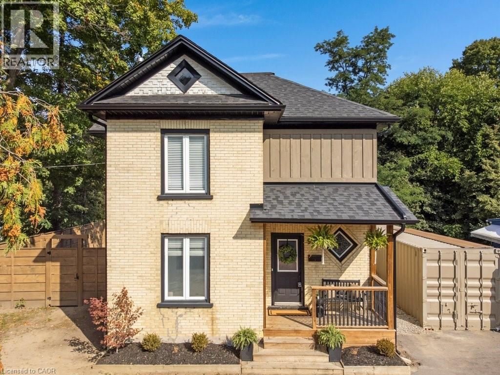 52 Jardine St, Cambridge, ON N3C 1R1