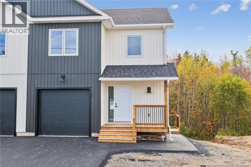 896 Ryan St, Moncton, NB E1G 2V9