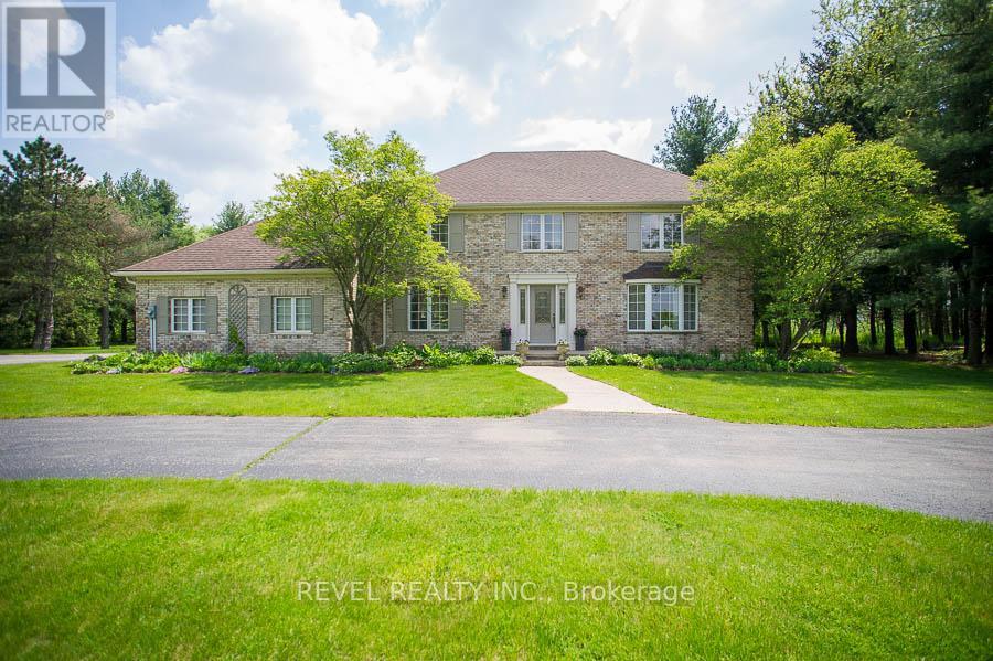 92 Highland Dr, Brantford, ON N3T 5L7