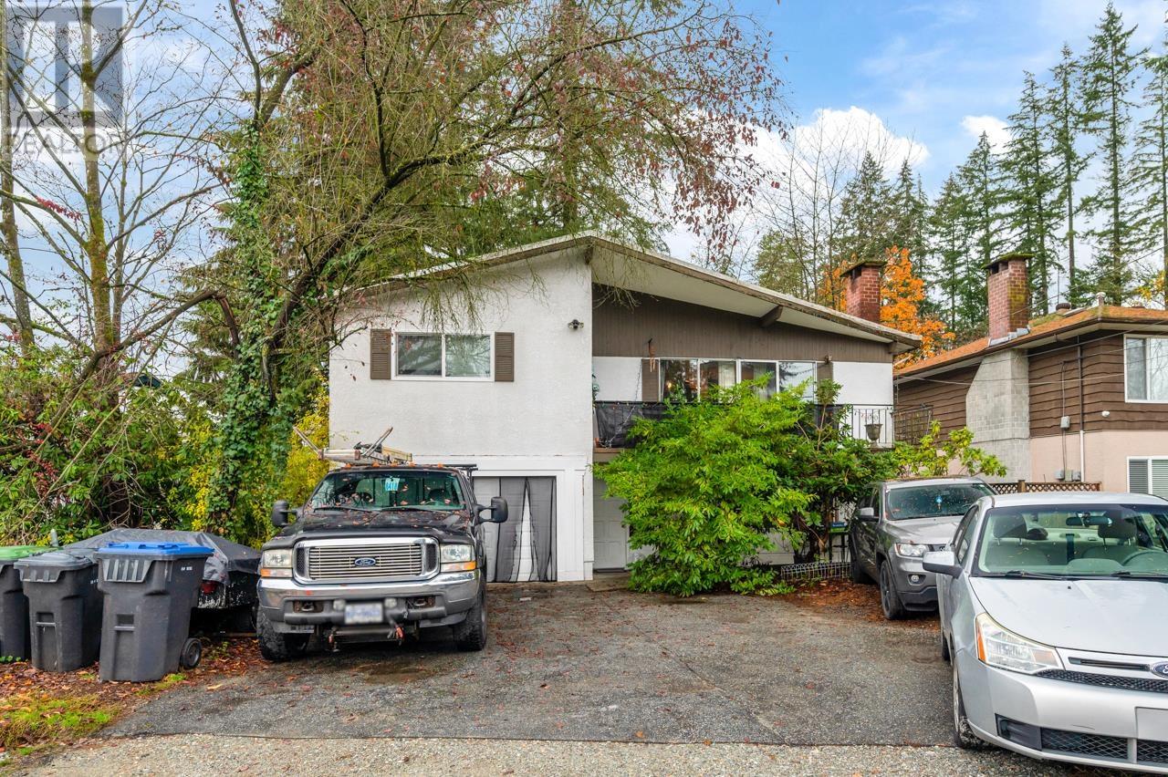 3657 Woodland Dr, Port Coquitlam, BC V3B 4R5