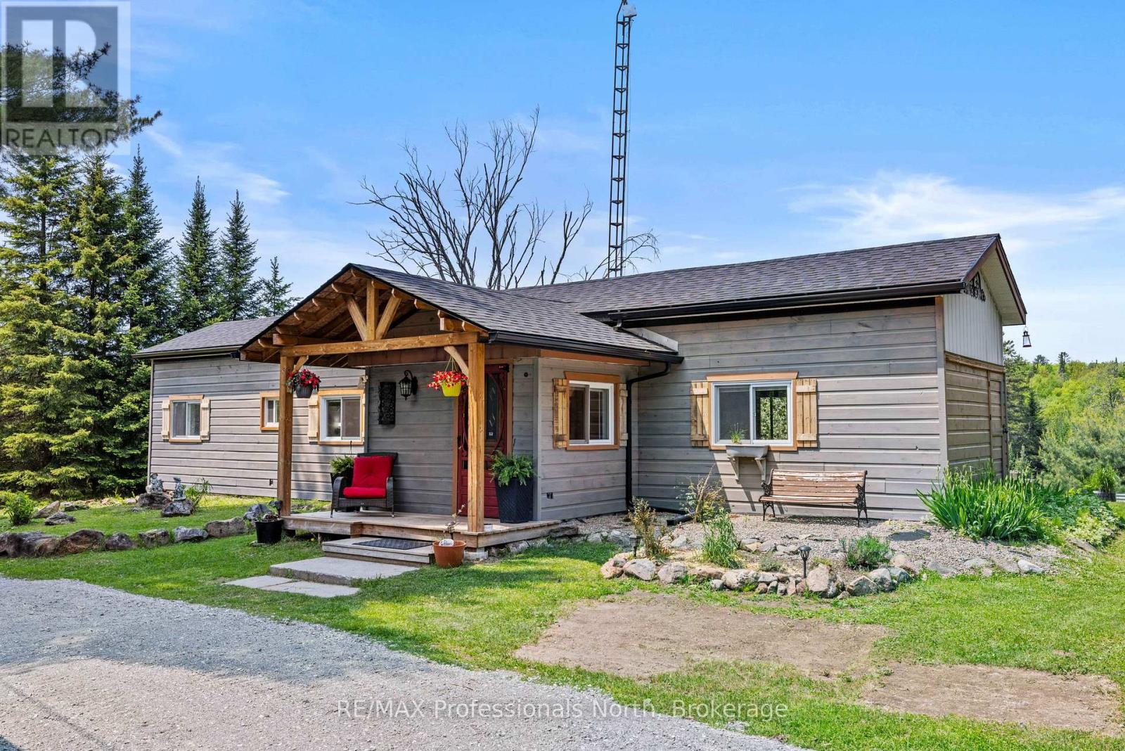 1009 Summerville Rd, Highlands East, ON K0M 1R0