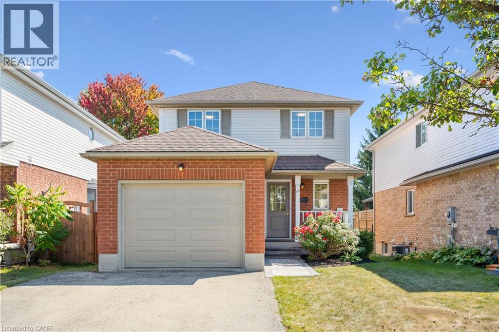 332 Carriage House Ct, Waterloo, ON N2K 3W8