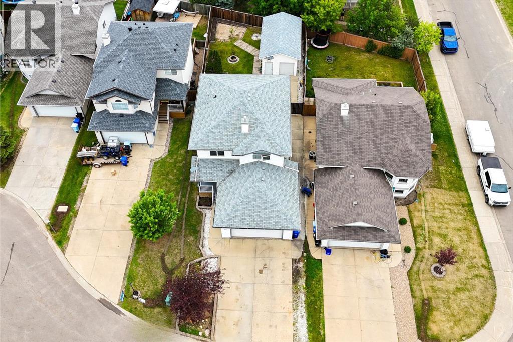 107 Lazarde Pl, Fort Mcmurray, AB T9K 2R2