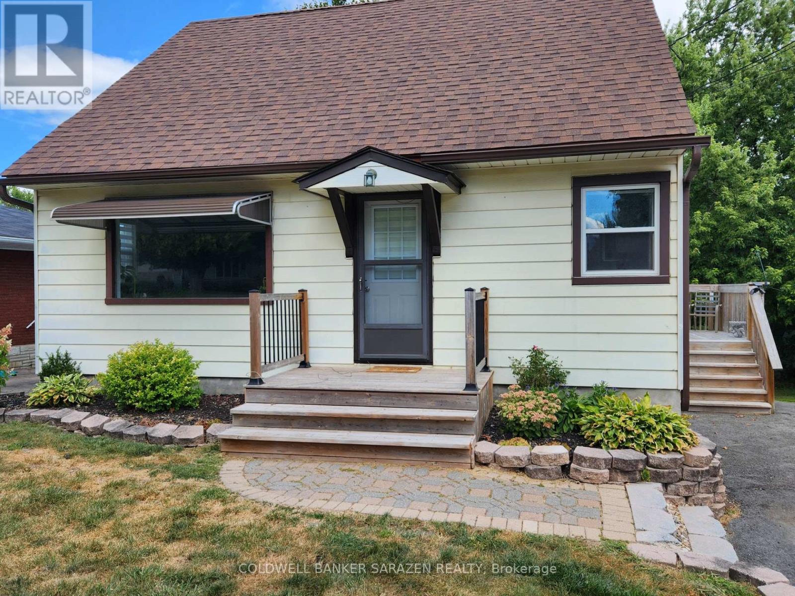 56 River Rd S, Mcnabbraeside, ON K7S 1R2