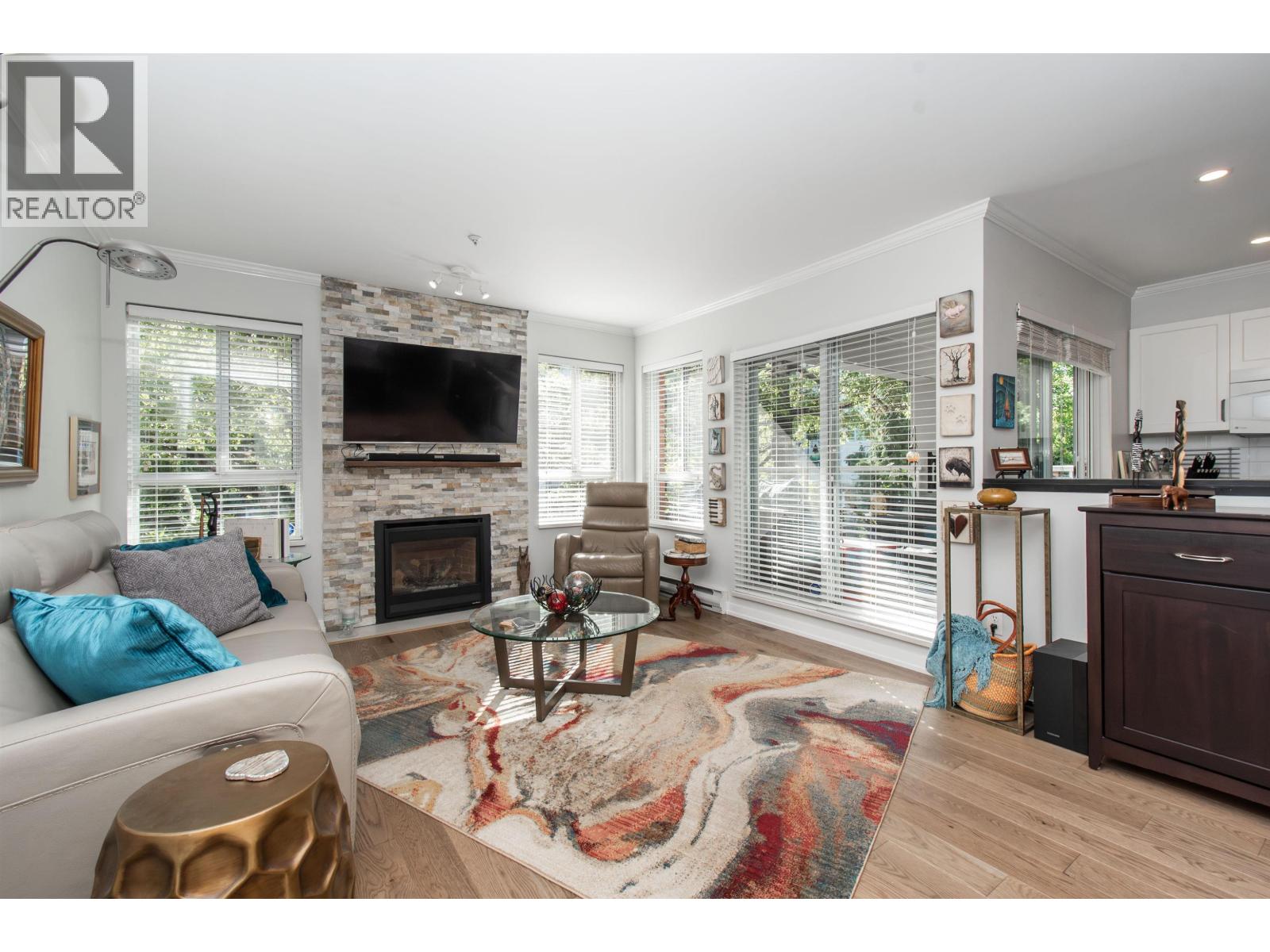 128 W 8th Street Unit 104, North Vancouver, BC V7M 3M1