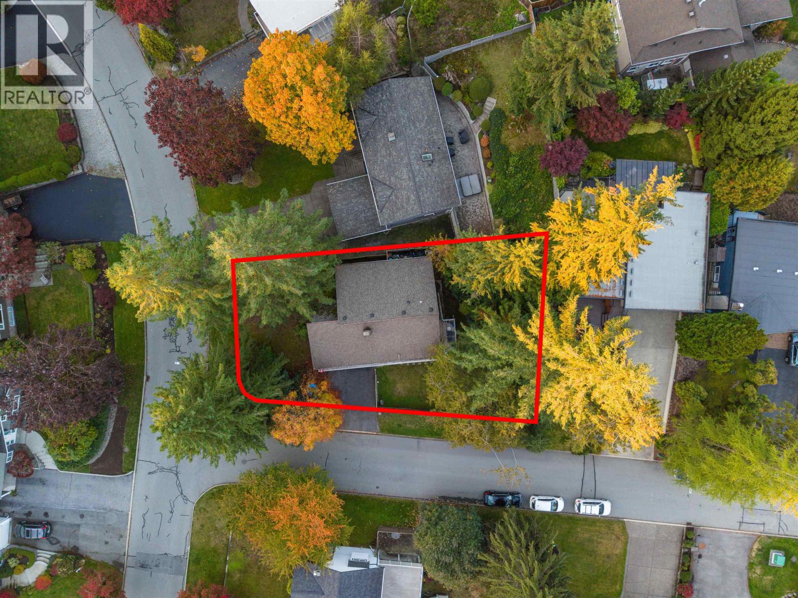 3602 Regent Ave, North Vancouver, BC V7N 2C2