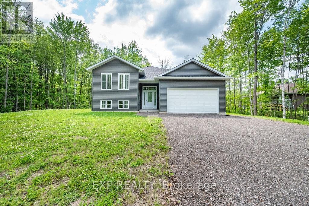 116 Storyland Rd, Horton, ON K7V 3Z8