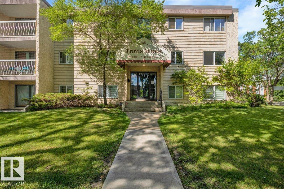 11308 108 Avenue Northwest #202, Edmonton, AB T5H 1B6