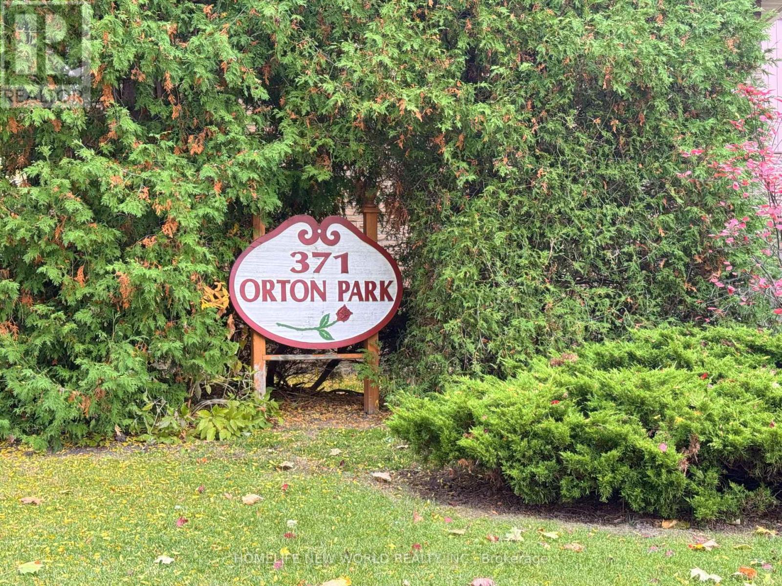 114 371 Orton Park Rd, Toronto, ON M1G 3V1
