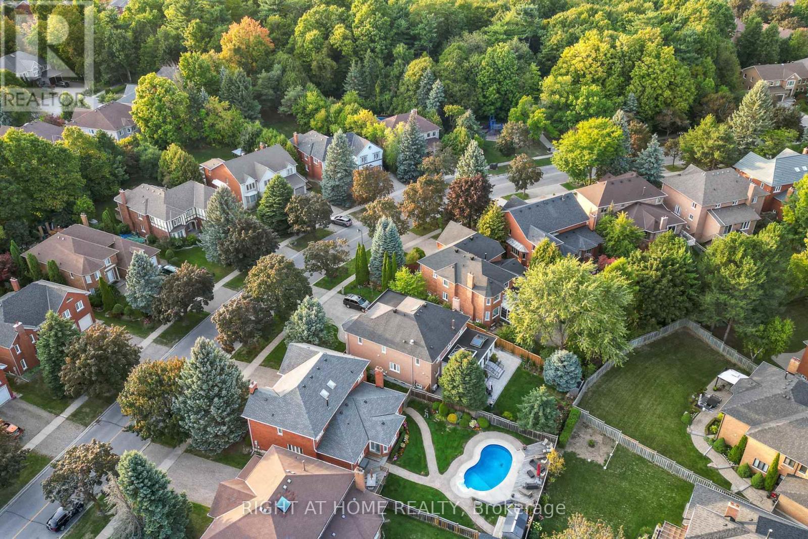 179 Strathearn Ave, Richmond Hill, ON L4B 2S7