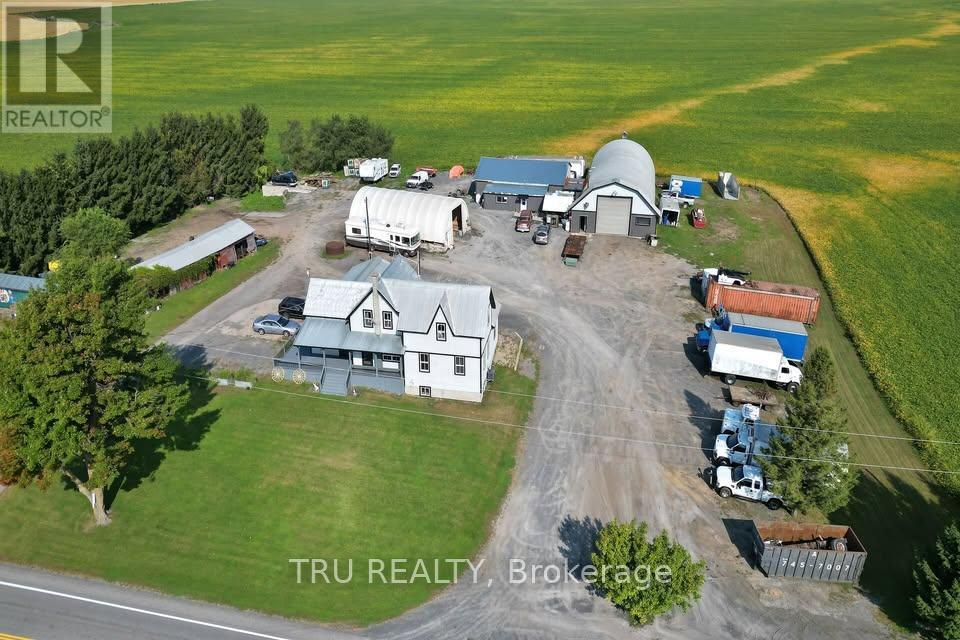 13109 County Rd 3, North Dundas, ON K0C 2K0