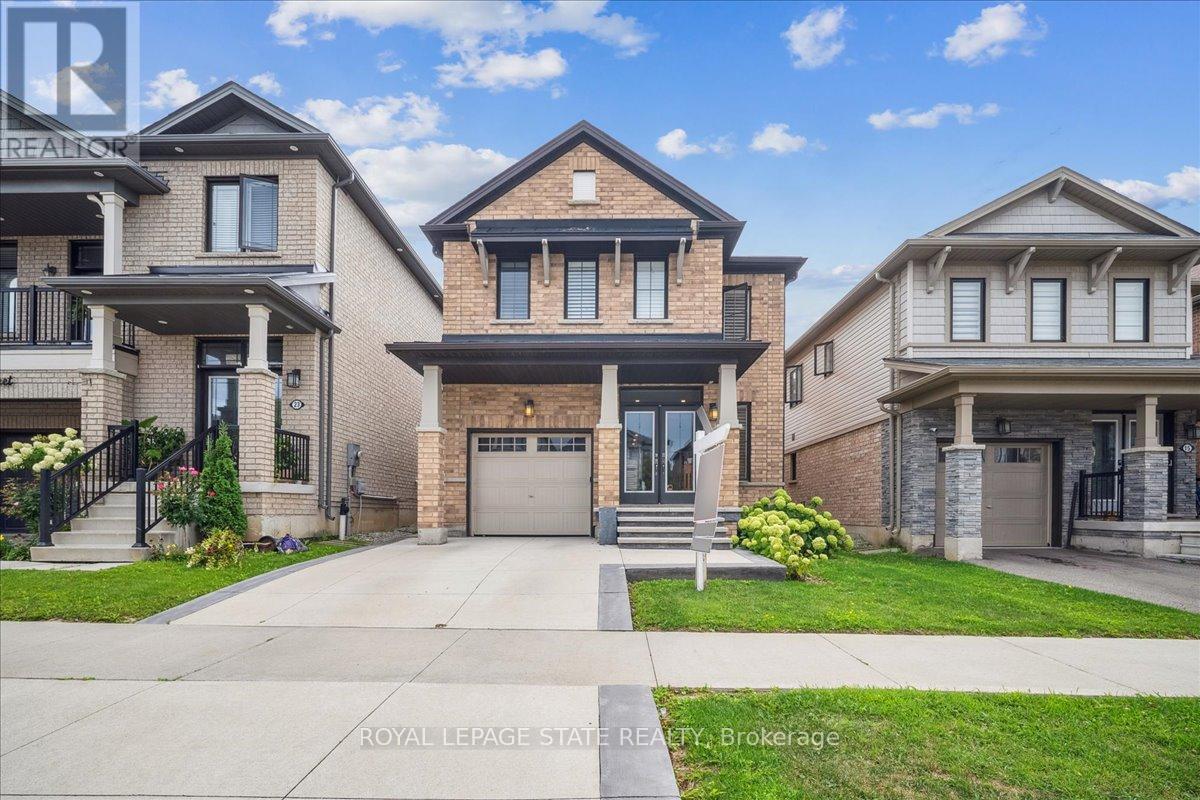 19 Prestwick St, Hamilton, ON L8J 0K6