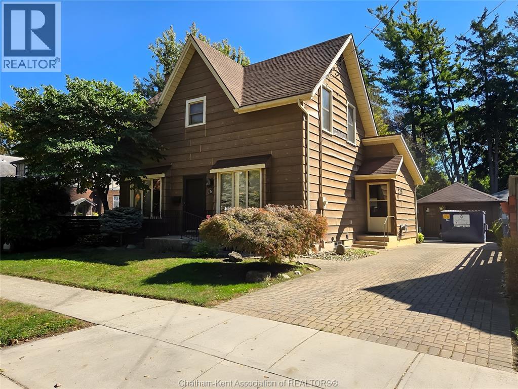 74 Amelia St, Chatham, ON N7L 2B8
