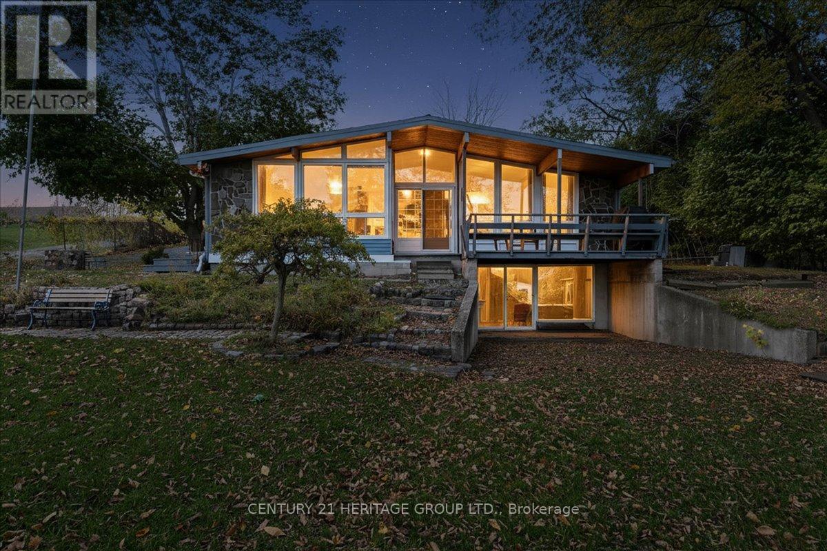 14 Bass Cove Rd, Greater Napanee, ON K7R 3K7