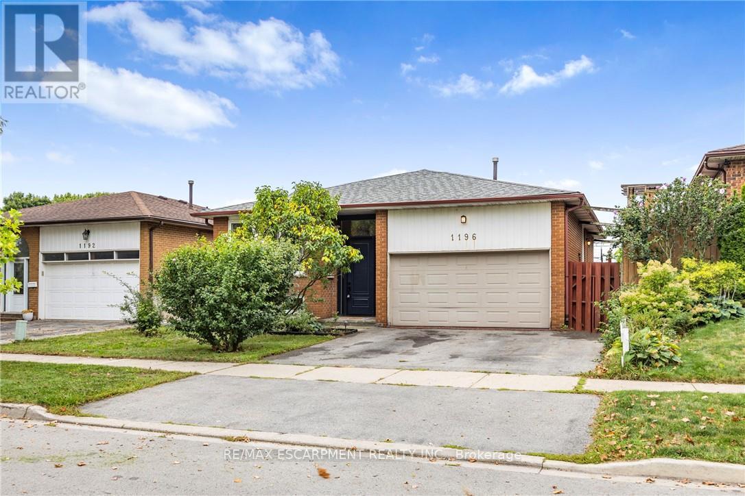 1196 Dowland Cres, Burlington, ON L7T 4C9