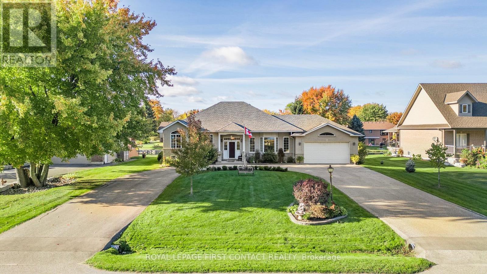93 Bayshore Dr, Ramara, ON L0K 1B0