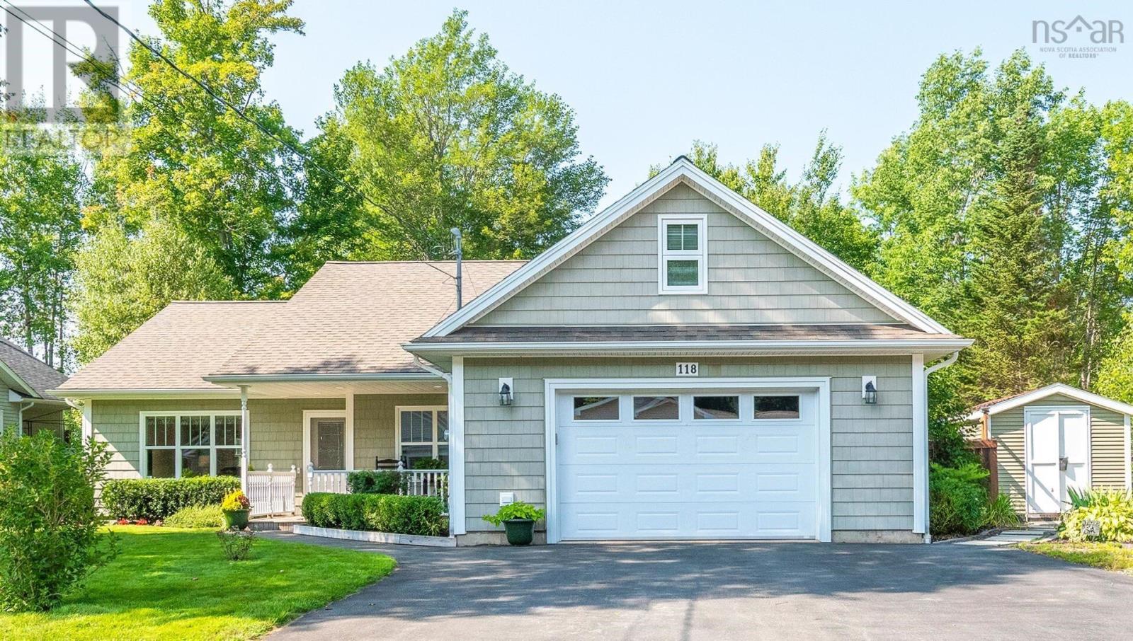 118 Seneca St, Centreville, NS B0P 1J0