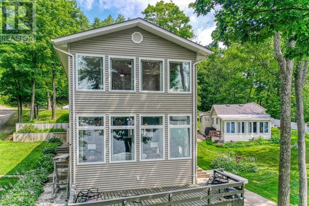 2033 Panache North Shore Rd, Whitefish, ON P0M 3E0