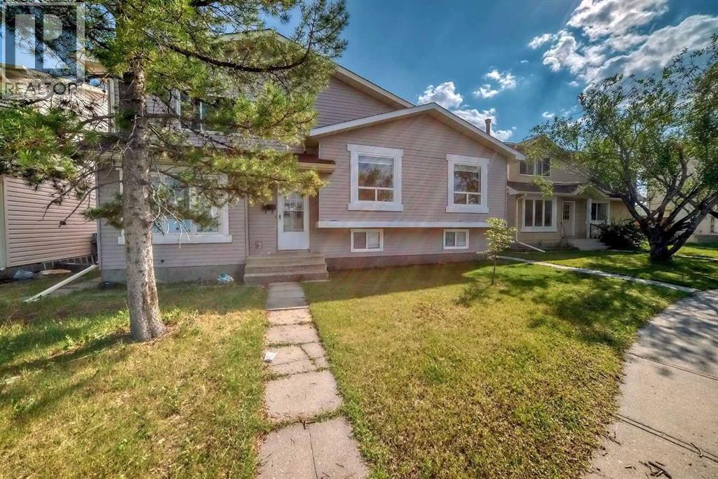 128 Castlebrook Rise, Calgary, AB T3J 1P1