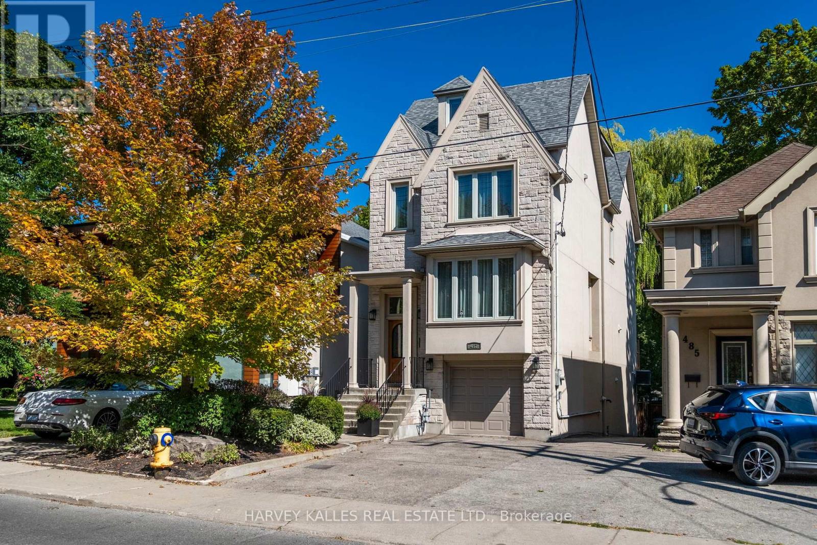 487 Spadina Rd, Toronto, ON M5P 2W6