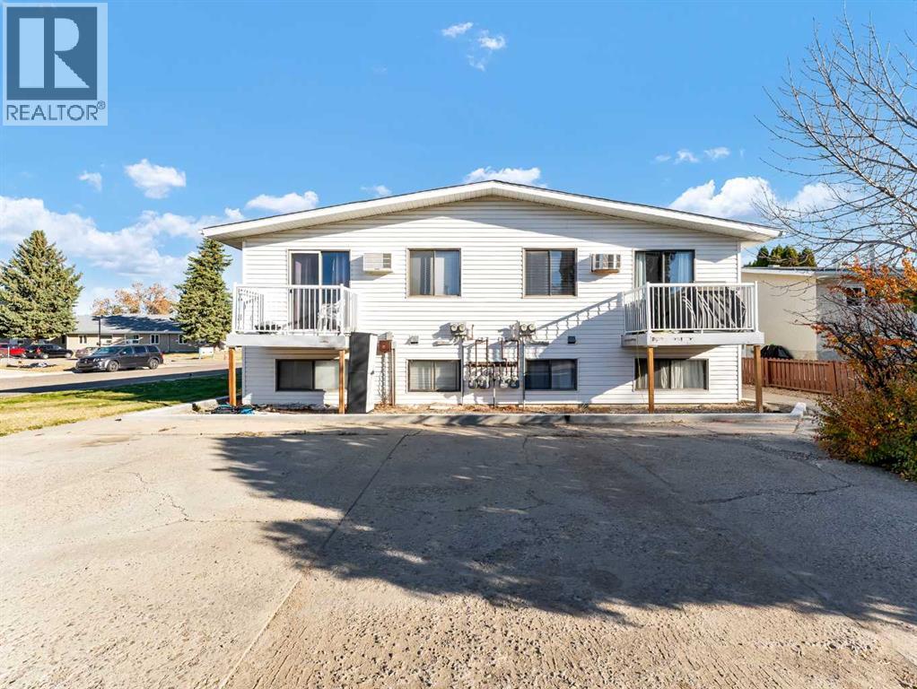 39 Cairns Way SE, Medicine Hat, AB T1B 1M4