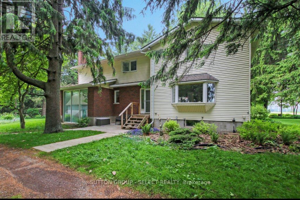 23471 Heritage Rd, Thames Centre, ON N0M 2P0